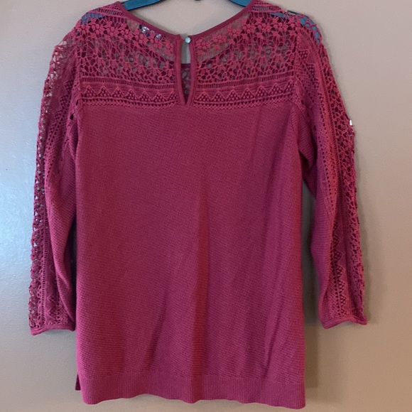 Lucky Brand ladies burgundy three-quarter sleeve lacy sweater. Size XS. - Picture 3 of 11